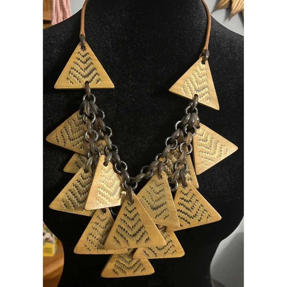 Art Deco Triangle Braided Design Metal/Wooden Vintage Art 1970's